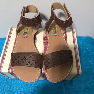 Girls brown open toe sandals. “Rachel Shoes”